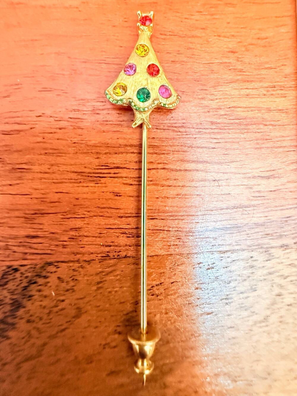 Vintage Rhinestone Christmas Tree Stick Lapel Pin Gold Tone Unsigned